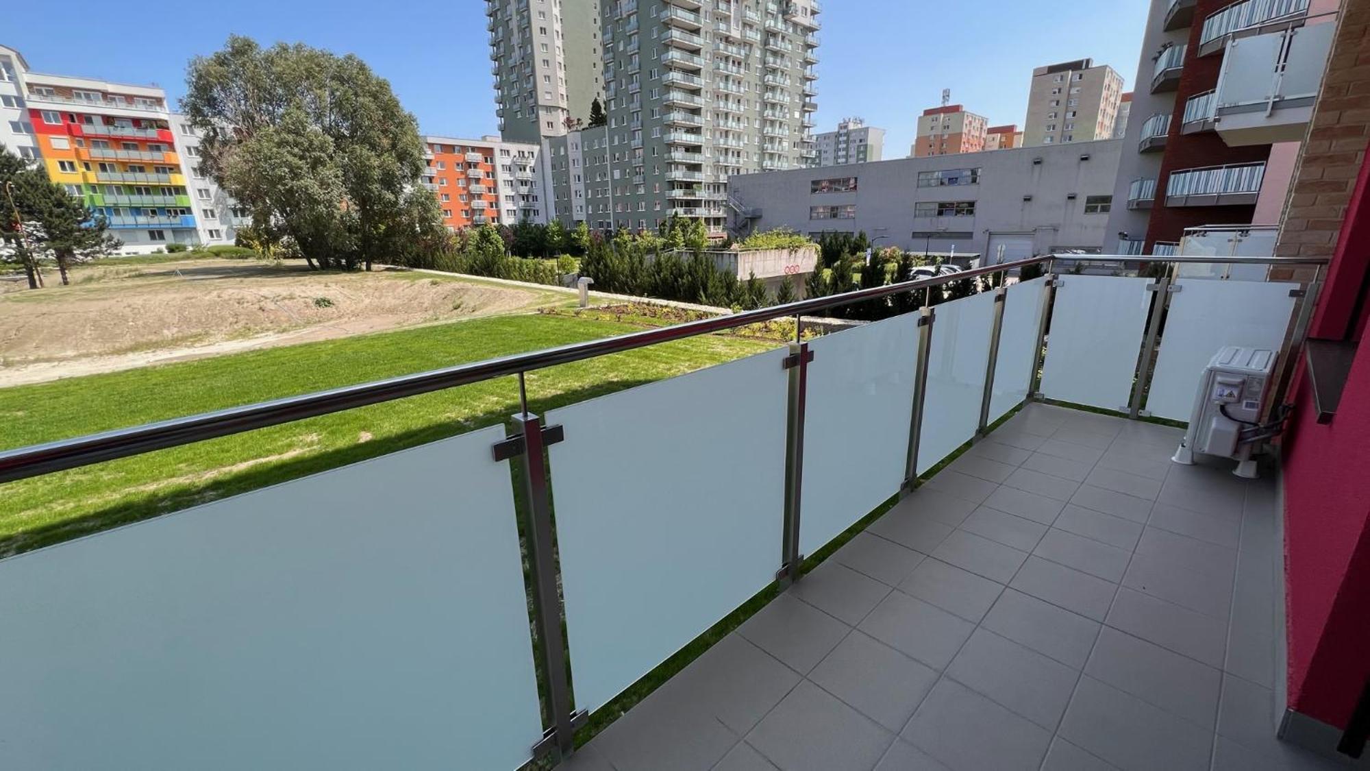 2 Room Apartment, New Building, Bosakova Street, 29 Братислава Екстериор снимка